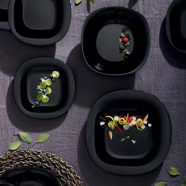 Assiette plate Carine Neo Black 27 x 27 cm - LUMINARC