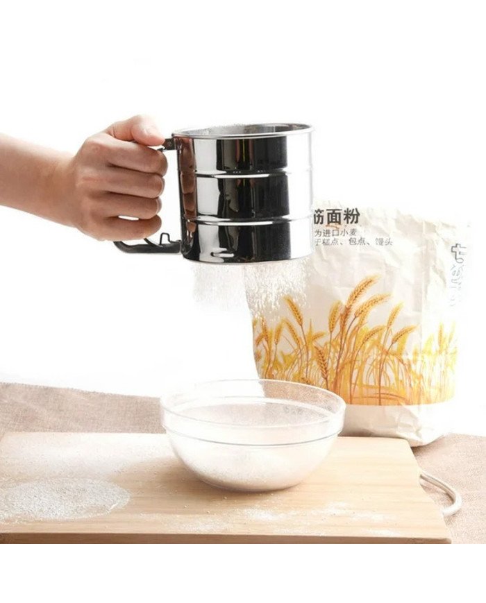 Zayookey Tamis à Farine en Inox Flour Sifter Passoire à Tamis pour Patisserie Tamis à Sucre en Poudre Passoire à Farine Tamis en Cuisine pour Gâteaux Sucre Glace (A