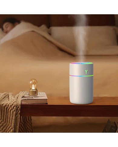 Diffuseur d'Huile Essentielle et Humidificateur d’Air LED 230 ml Diffuseur d'Huile Essentielle et Humidificateur d’Air LED 230 ml