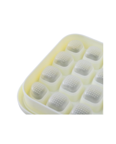 Bac à glaçons 28 cubes avec couvercle